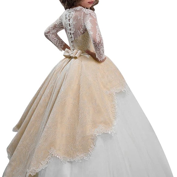 Vintage flower girl dresses with lace, long sleeve , size 12-13Y. NWOT